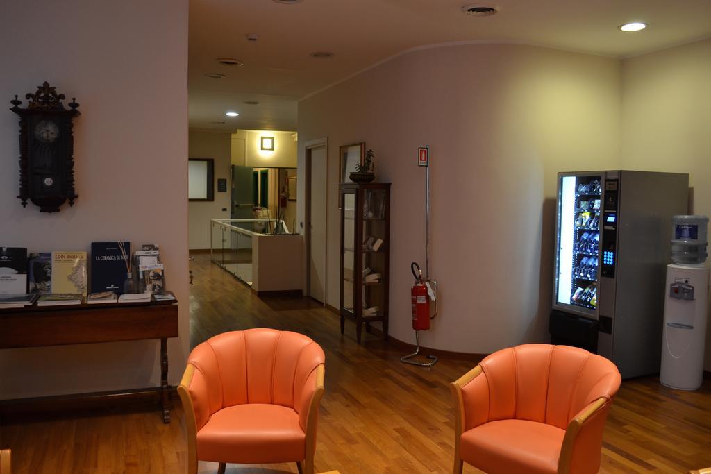 לודי Albergo Anelli מראה חיצוני תמונה