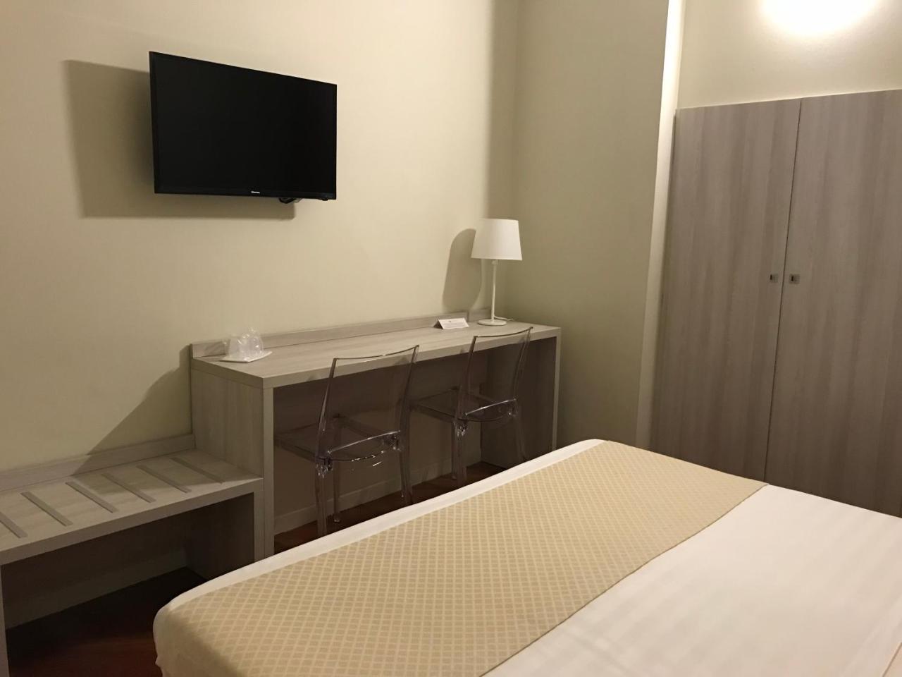 לודי Albergo Anelli מראה חיצוני תמונה